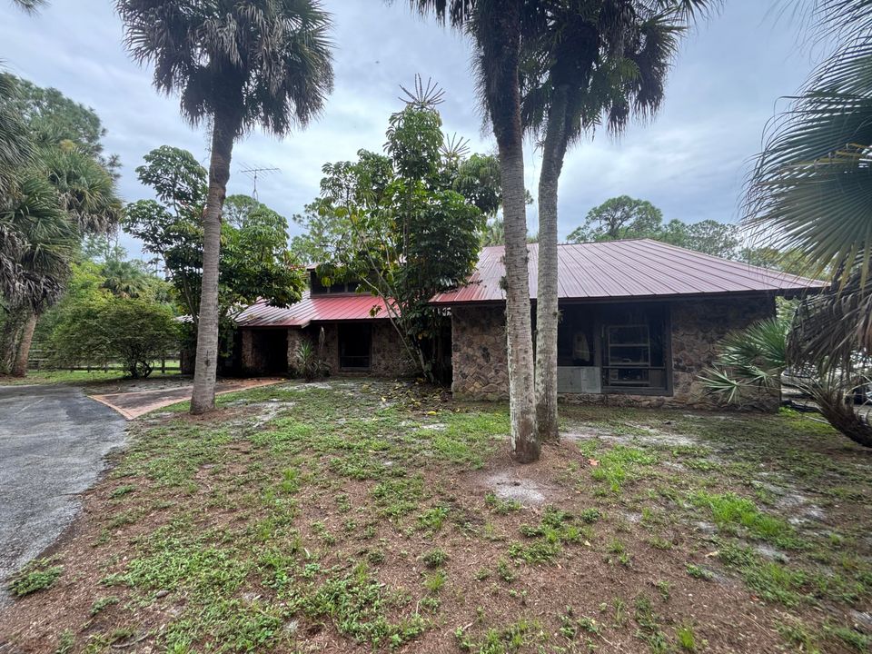 Recently Sold: $606,000 (3 beds, 4 baths, 2914 Square Feet)