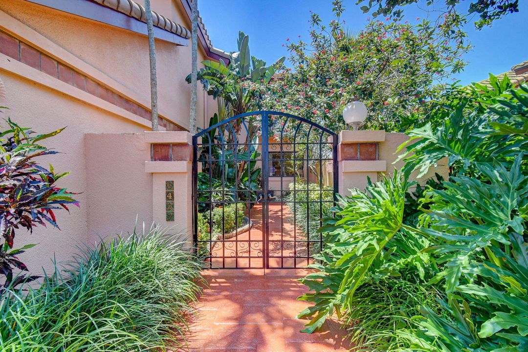 Active With Contract: $7,500 (4 beds, 3 baths, 3057 Square Feet)