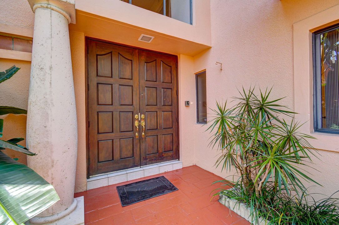 Active With Contract: $7,500 (4 beds, 3 baths, 3057 Square Feet)