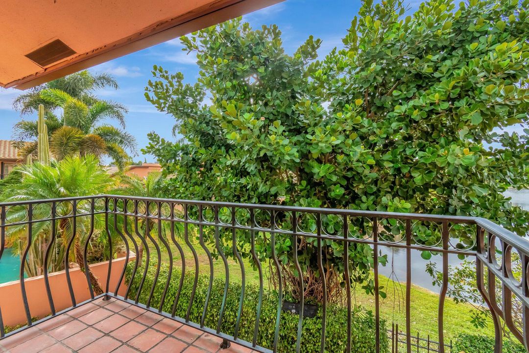 Active With Contract: $7,500 (4 beds, 3 baths, 3057 Square Feet)