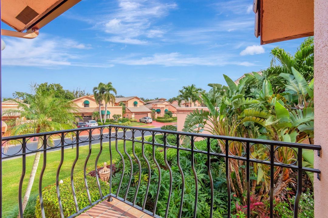 Active With Contract: $7,500 (4 beds, 3 baths, 3057 Square Feet)