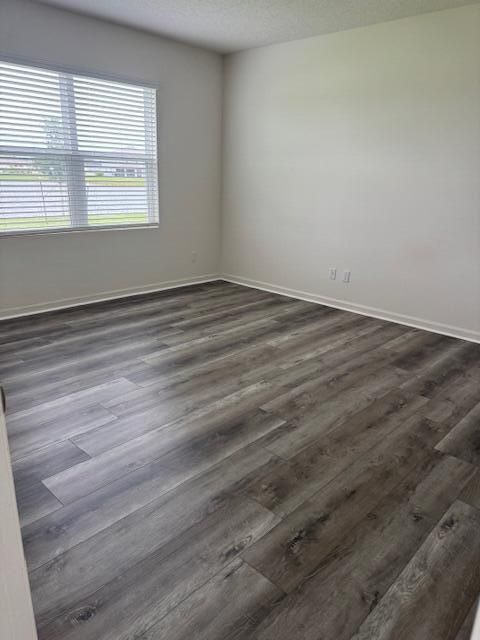 Active With Contract: $2,450 (3 beds, 2 baths, 1672 Square Feet)