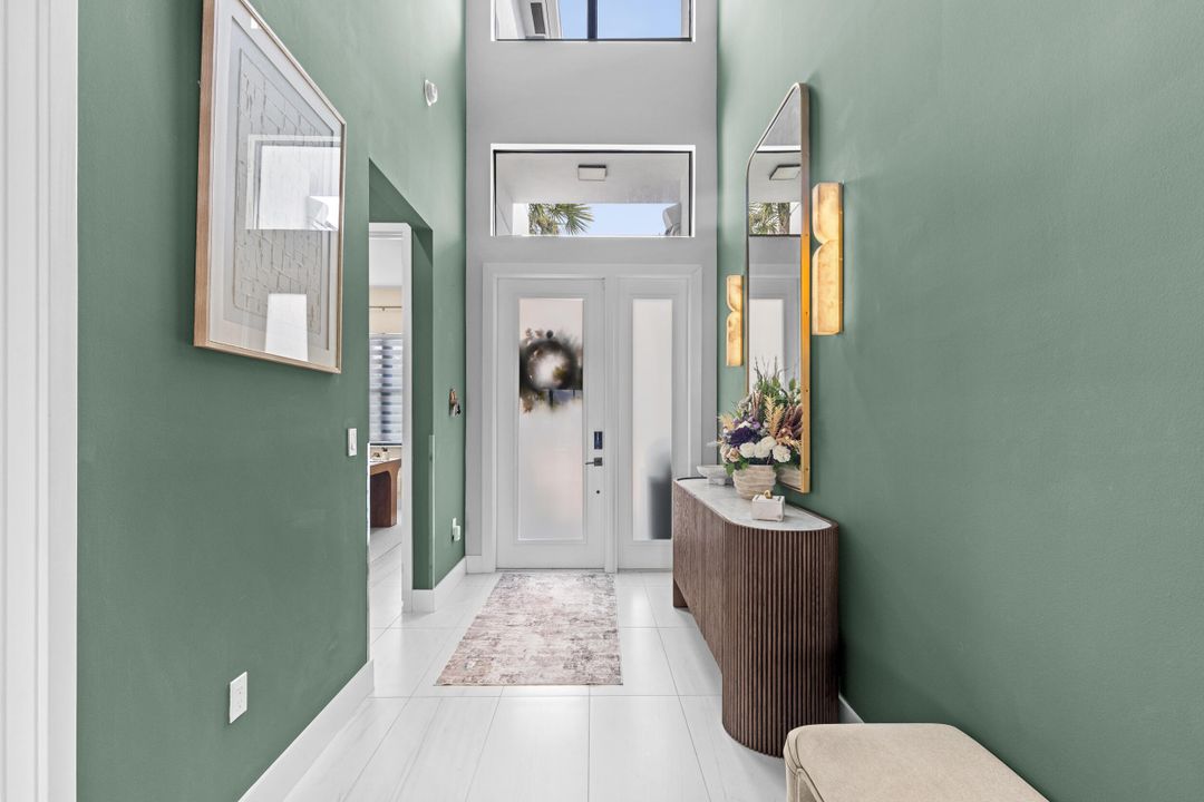 For Rent: $10,000 (5 beds, 6 baths, 4182 Square Feet)