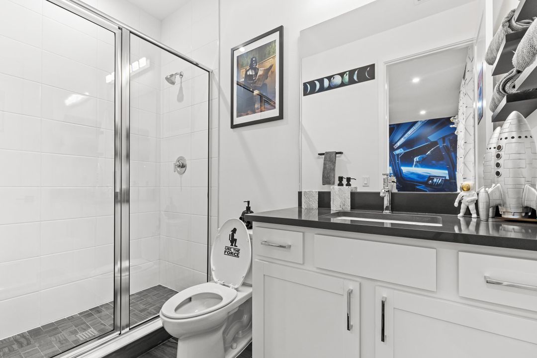 For Rent: $10,000 (5 beds, 6 baths, 4182 Square Feet)