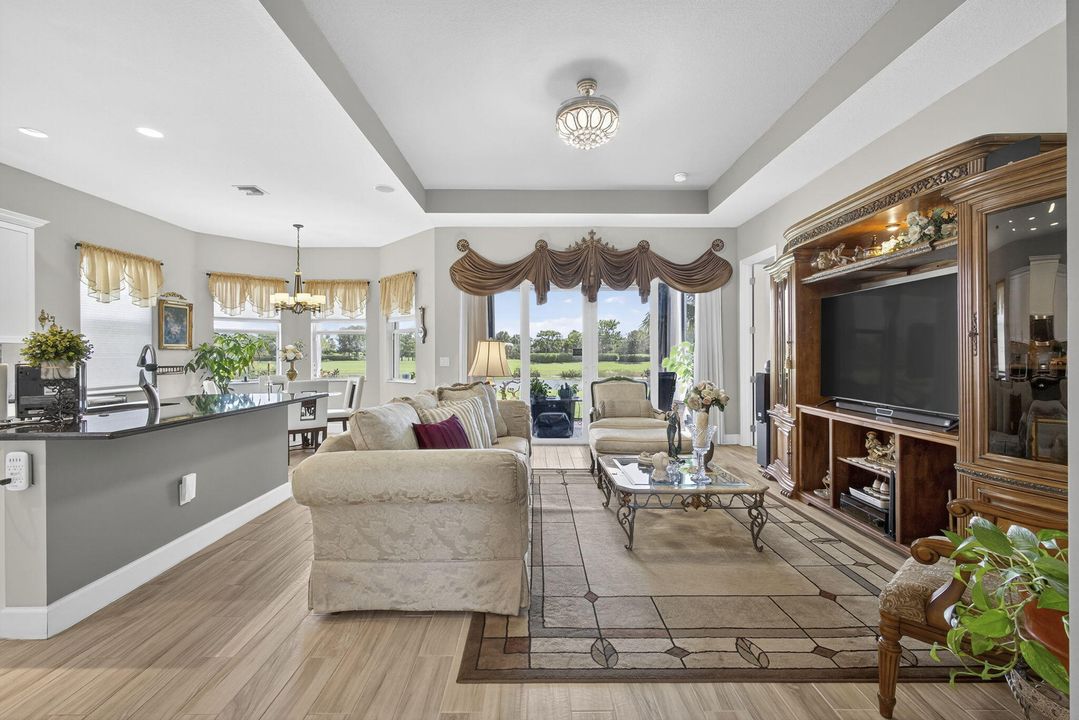 For Sale: $550,000 (3 beds, 2 baths, 1703 Square Feet)