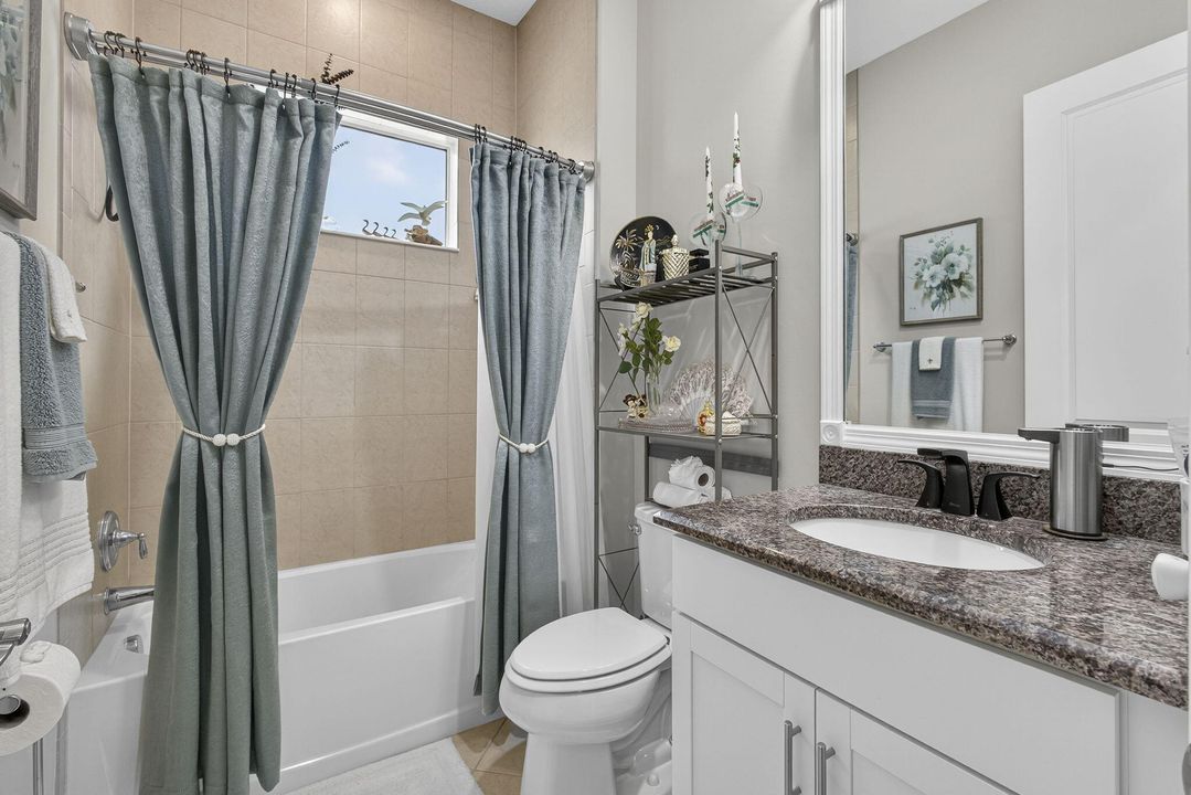 For Sale: $550,000 (3 beds, 2 baths, 1703 Square Feet)