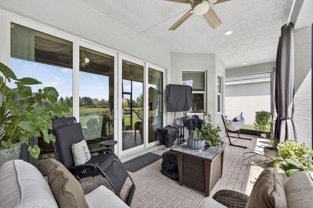 For Sale: $550,000 (3 beds, 2 baths, 1703 Square Feet)