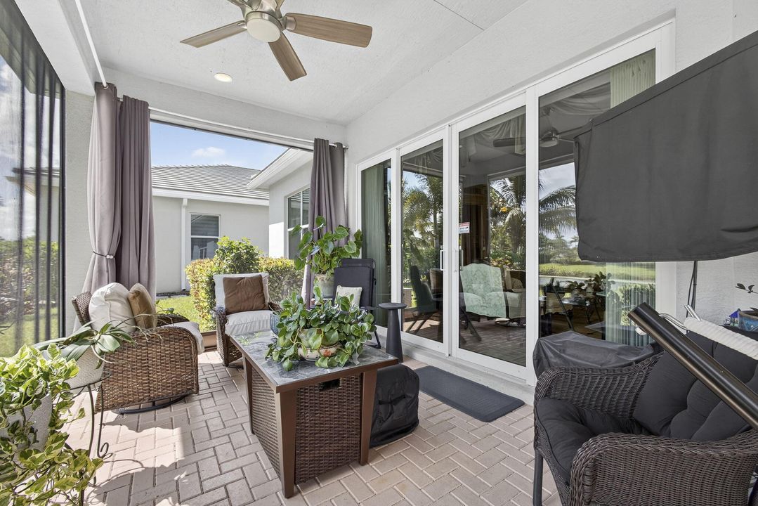 For Sale: $550,000 (3 beds, 2 baths, 1703 Square Feet)