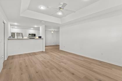 На продажу: $225,900 (2 спален, 2 ванн, 1286 Квадратных фут)