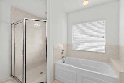 На продажу: $225,900 (2 спален, 2 ванн, 1286 Квадратных фут)