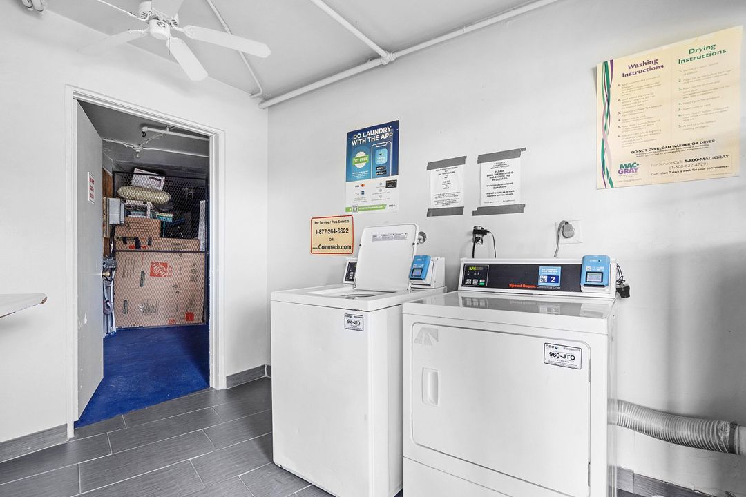 合同活跃: $169,000 (2 贝兹, 2 浴室, 916 平方英尺)