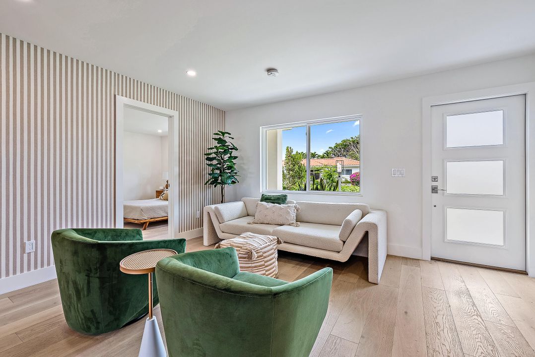 На продажу: $2,995,000 (5 спален, 3 ванн, 2440 Квадратных фут)