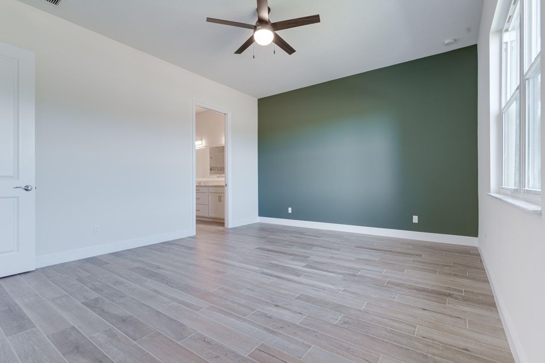 На продажу: $459,100 (3 спален, 2 ванн, 1702 Квадратных фут)