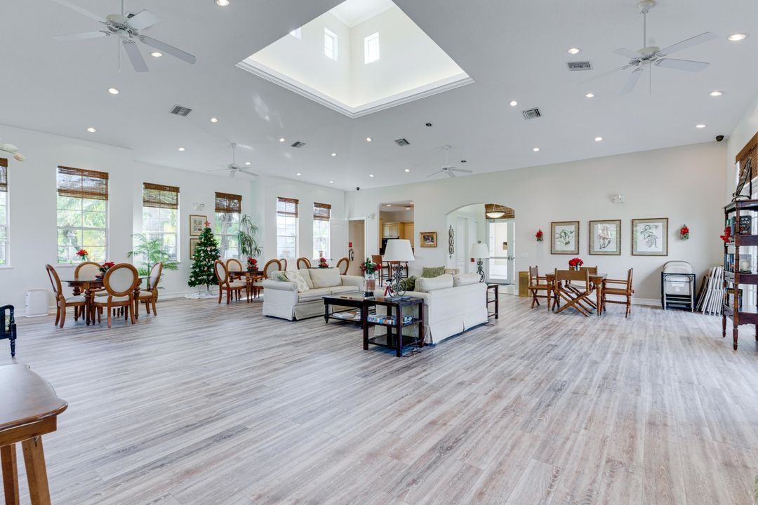 На продажу: $459,100 (3 спален, 2 ванн, 1702 Квадратных фут)