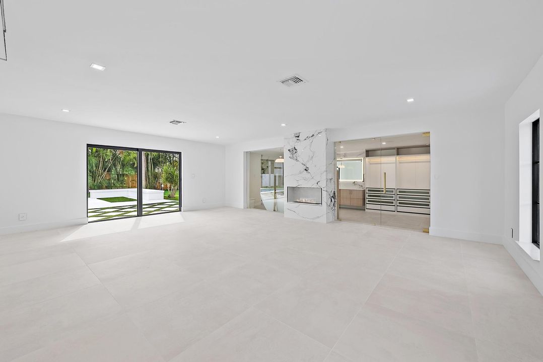 For Sale: $1,995,000 (4 beds, 4 baths, 3413 Square Feet)