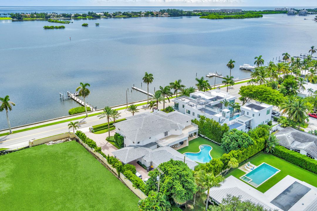 For Sale: $25,500,000 (5 beds, 5 baths, 6706 Square Feet)