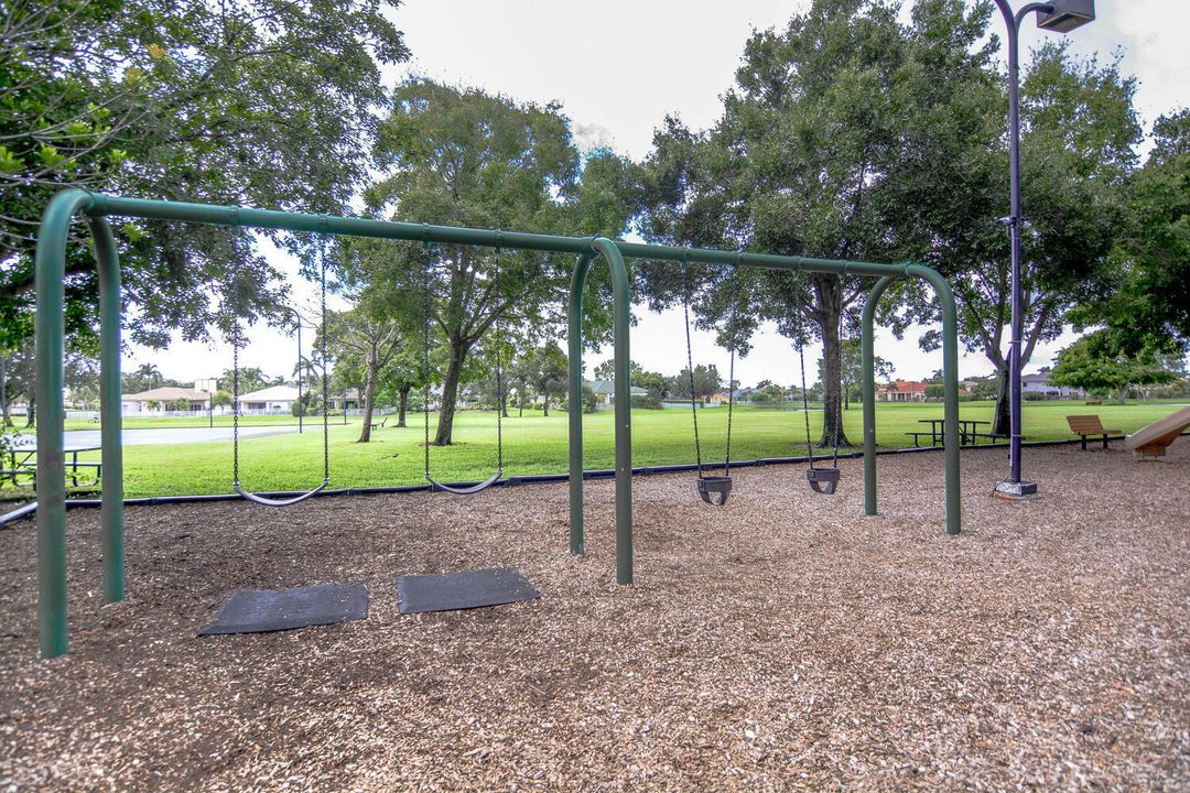 For Rent: $10,000 (4 beds, 3 baths, 3117 Square Feet)