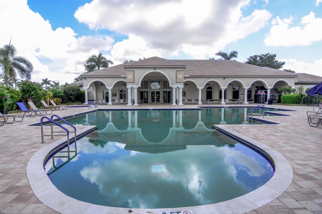 For Rent: $10,000 (4 beds, 3 baths, 3117 Square Feet)