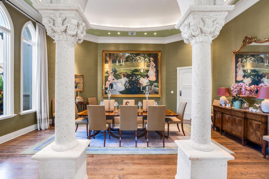 待售: $29,500,000 (8 贝兹, 9 浴室, 14094 平方英尺)