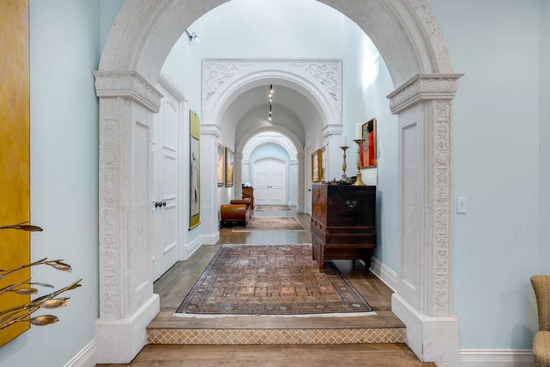 待售: $29,500,000 (8 贝兹, 9 浴室, 14094 平方英尺)