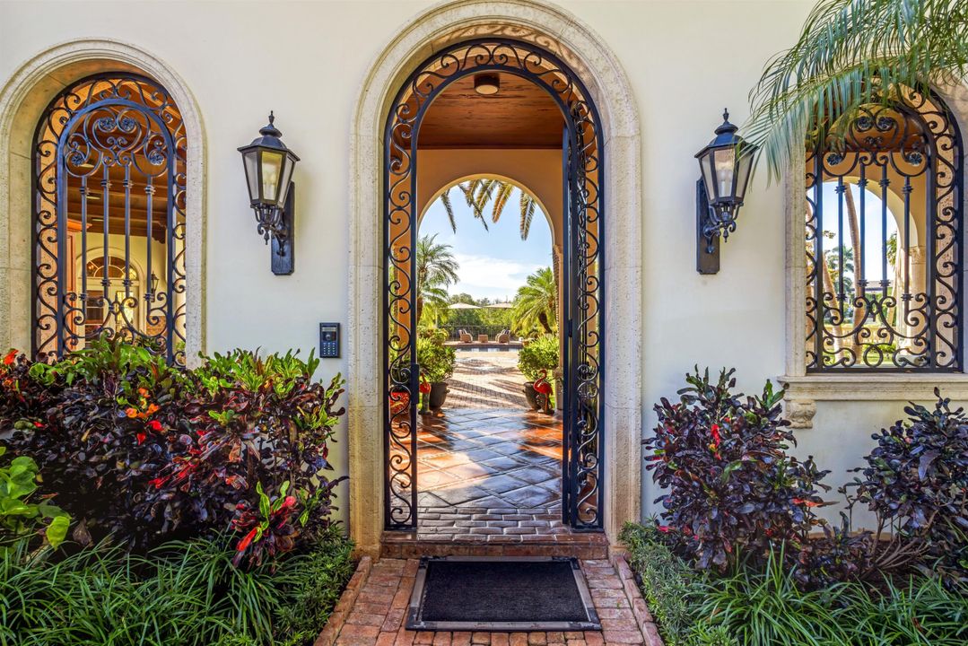 待售: $29,500,000 (8 贝兹, 9 浴室, 14094 平方英尺)