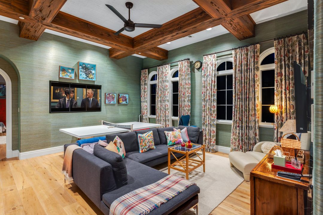 待售: $29,500,000 (8 贝兹, 9 浴室, 14094 平方英尺)