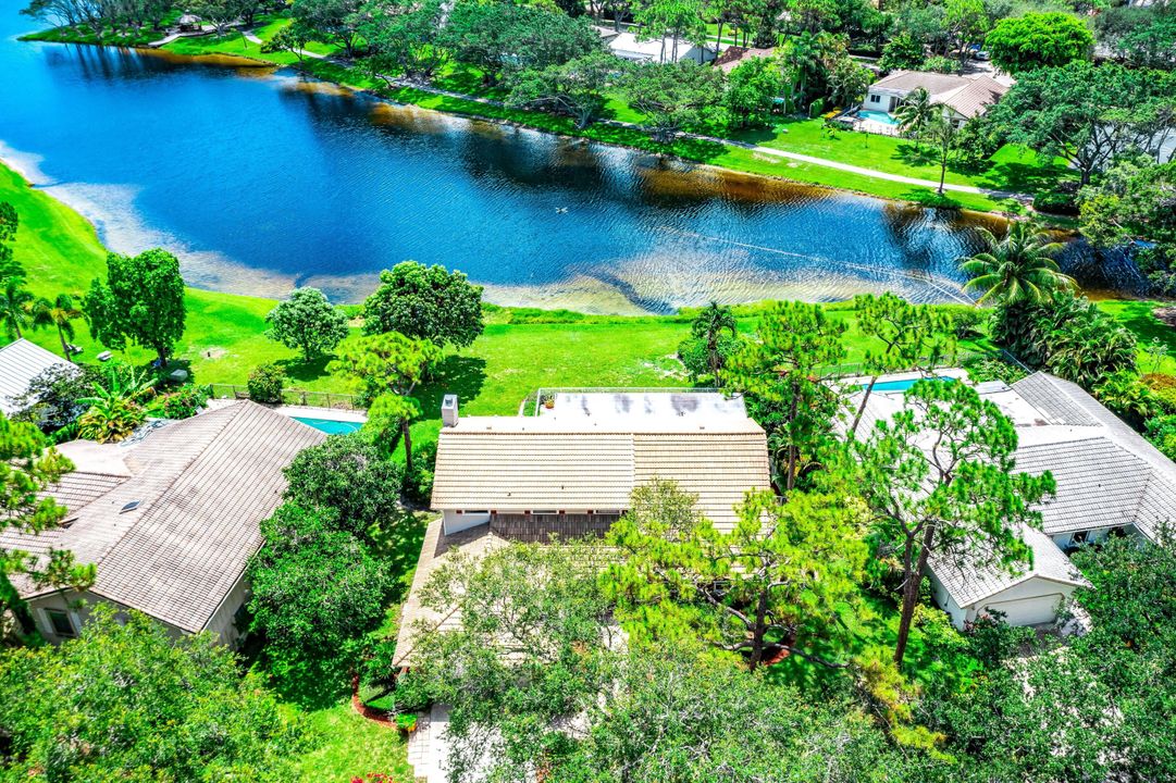 For Rent: $9,275 (4 beds, 3 baths, 2984 Square Feet)