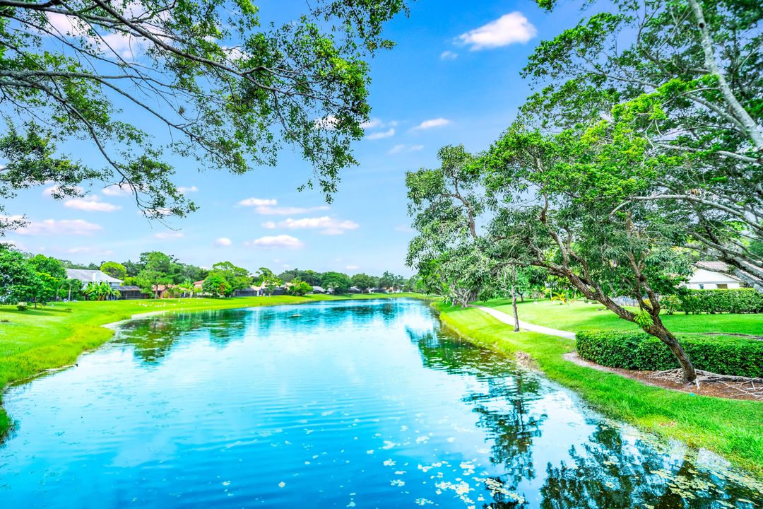 For Rent: $9,275 (4 beds, 3 baths, 2984 Square Feet)