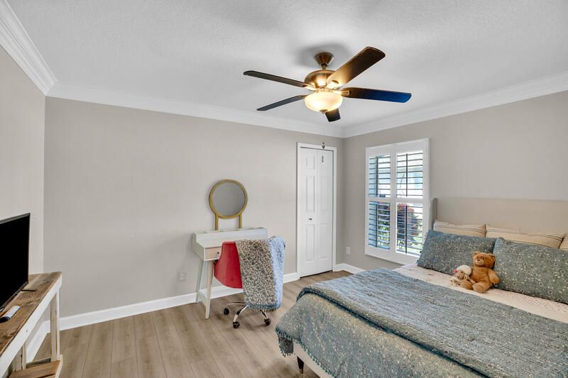 На продажу: $498,900 (4 спален, 2 ванн, 2022 Квадратных фут)