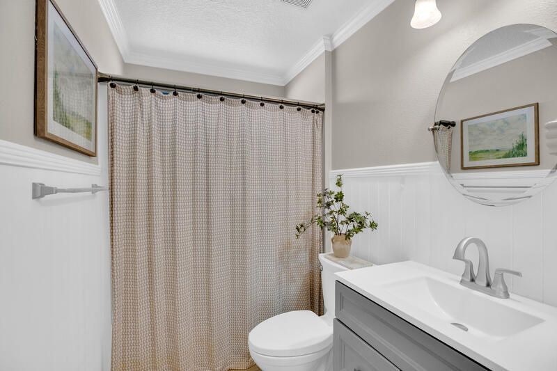 На продажу: $498,900 (4 спален, 2 ванн, 2022 Квадратных фут)