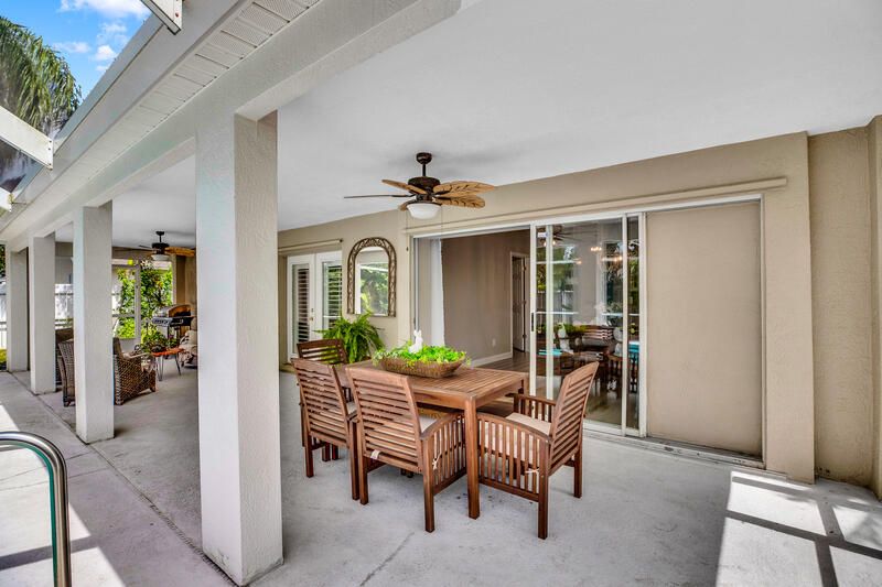 На продажу: $498,900 (4 спален, 2 ванн, 2022 Квадратных фут)