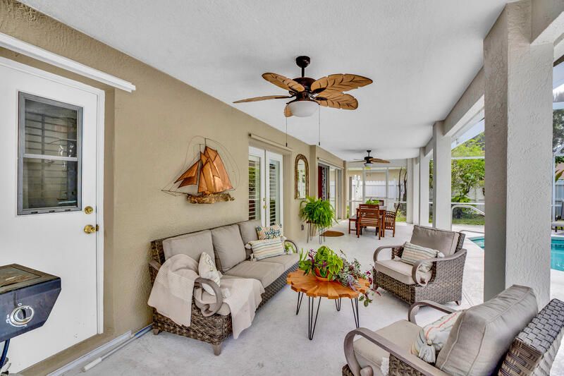 На продажу: $498,900 (4 спален, 2 ванн, 2022 Квадратных фут)