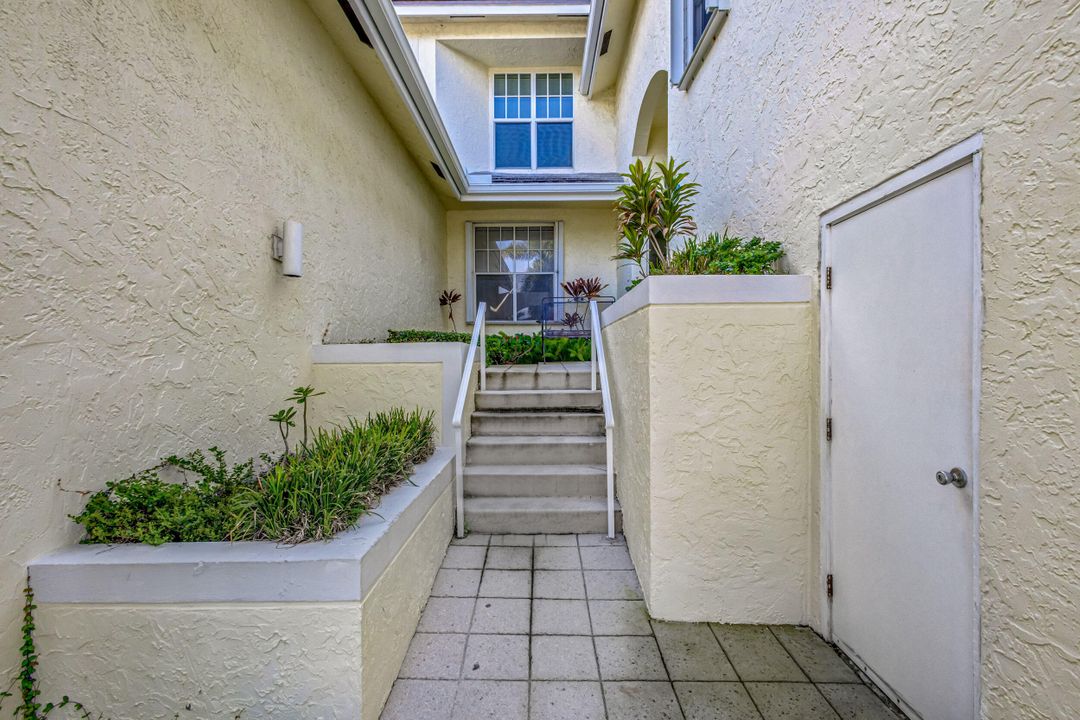 Active With Contract: $8,000 (2 beds, 2 baths, 1624 Square Feet)