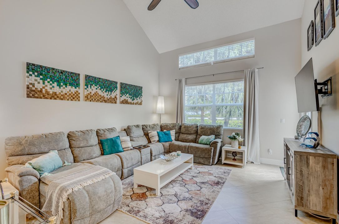 Active With Contract: $8,000 (2 beds, 2 baths, 1624 Square Feet)