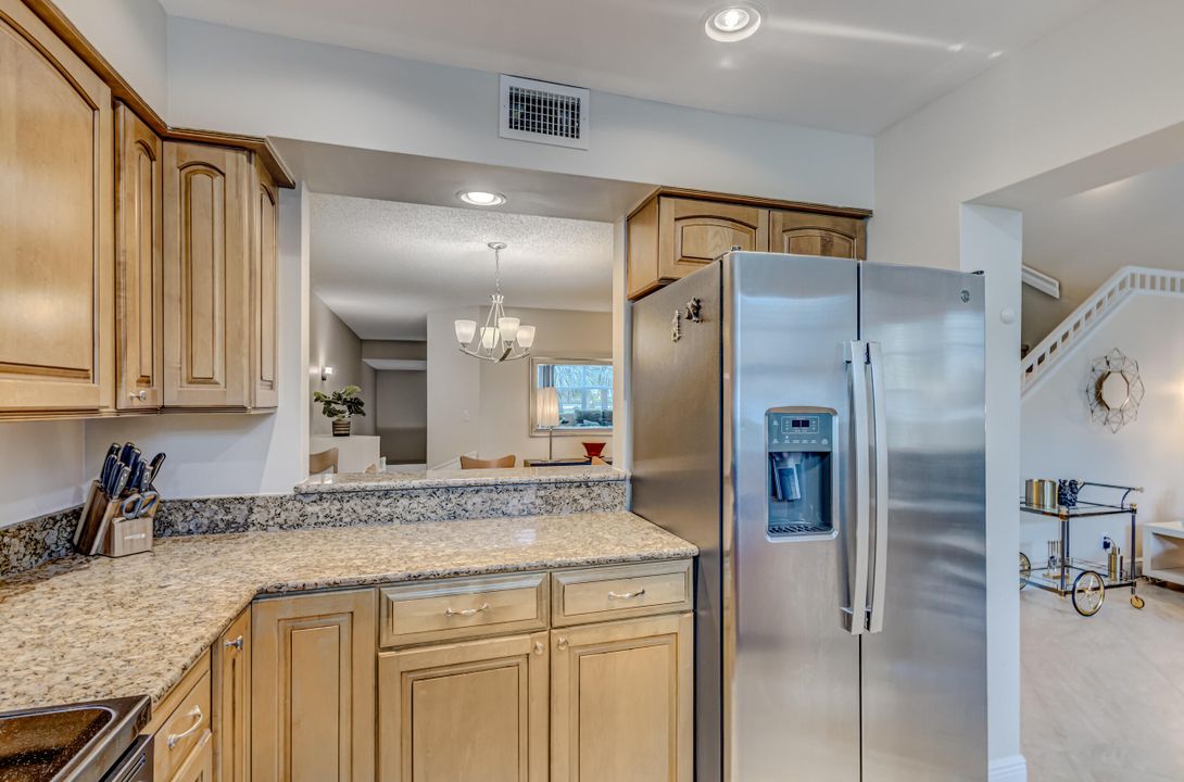 Active With Contract: $8,000 (2 beds, 2 baths, 1624 Square Feet)
