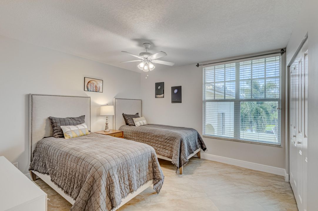 Active With Contract: $8,000 (2 beds, 2 baths, 1624 Square Feet)