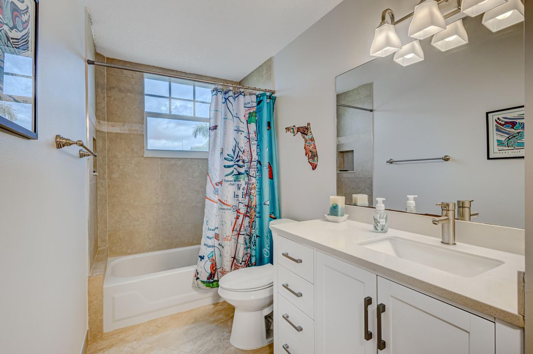 Active With Contract: $8,000 (2 beds, 2 baths, 1624 Square Feet)