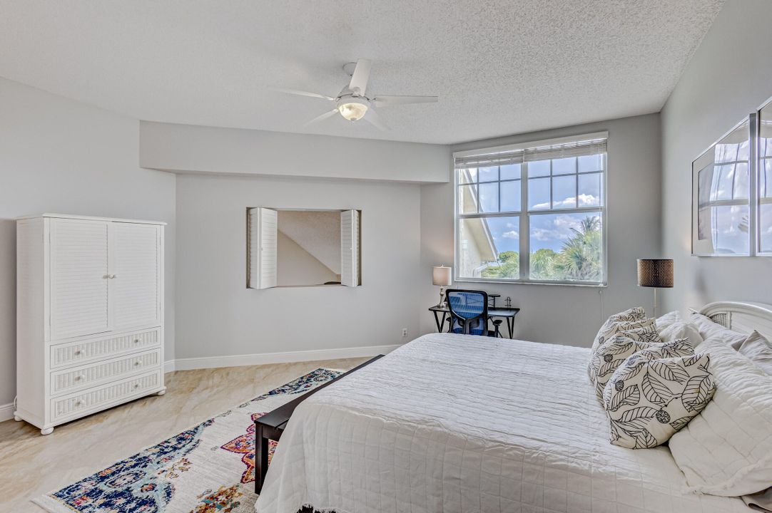 Active With Contract: $8,000 (2 beds, 2 baths, 1624 Square Feet)