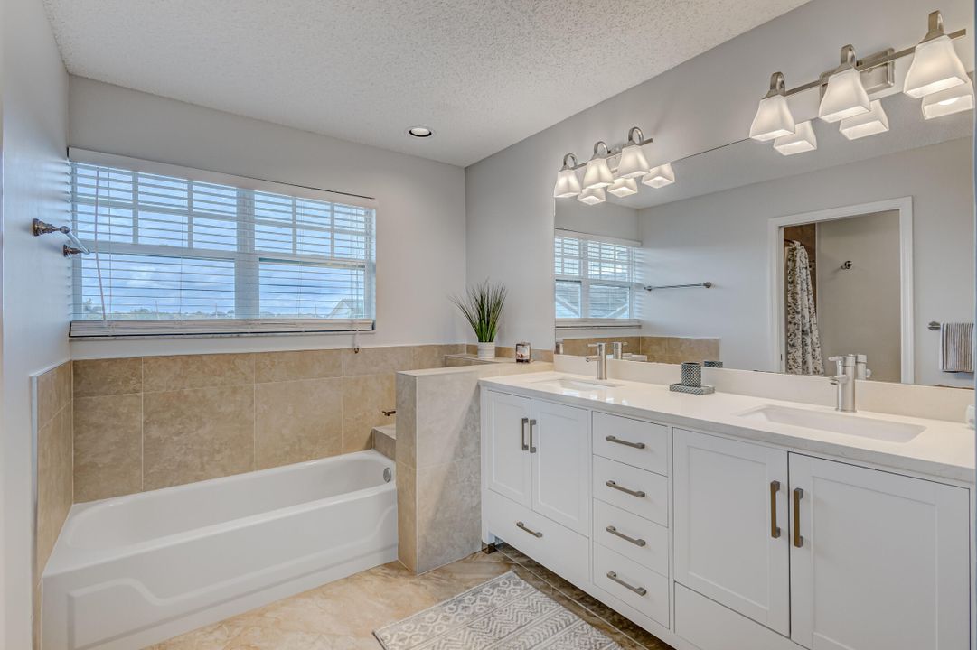 Active With Contract: $8,000 (2 beds, 2 baths, 1624 Square Feet)