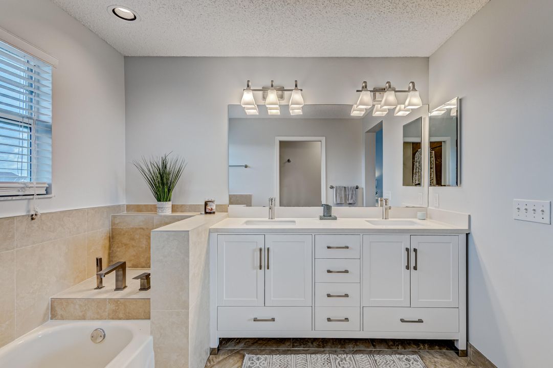 Active With Contract: $8,000 (2 beds, 2 baths, 1624 Square Feet)