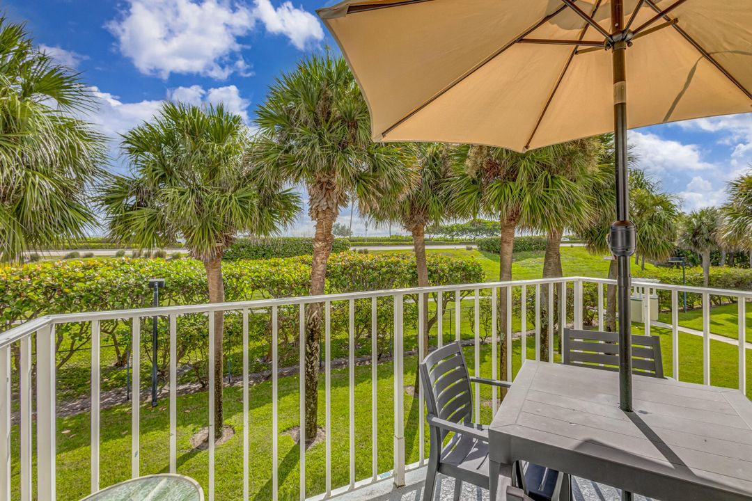 Active With Contract: $8,000 (2 beds, 2 baths, 1624 Square Feet)