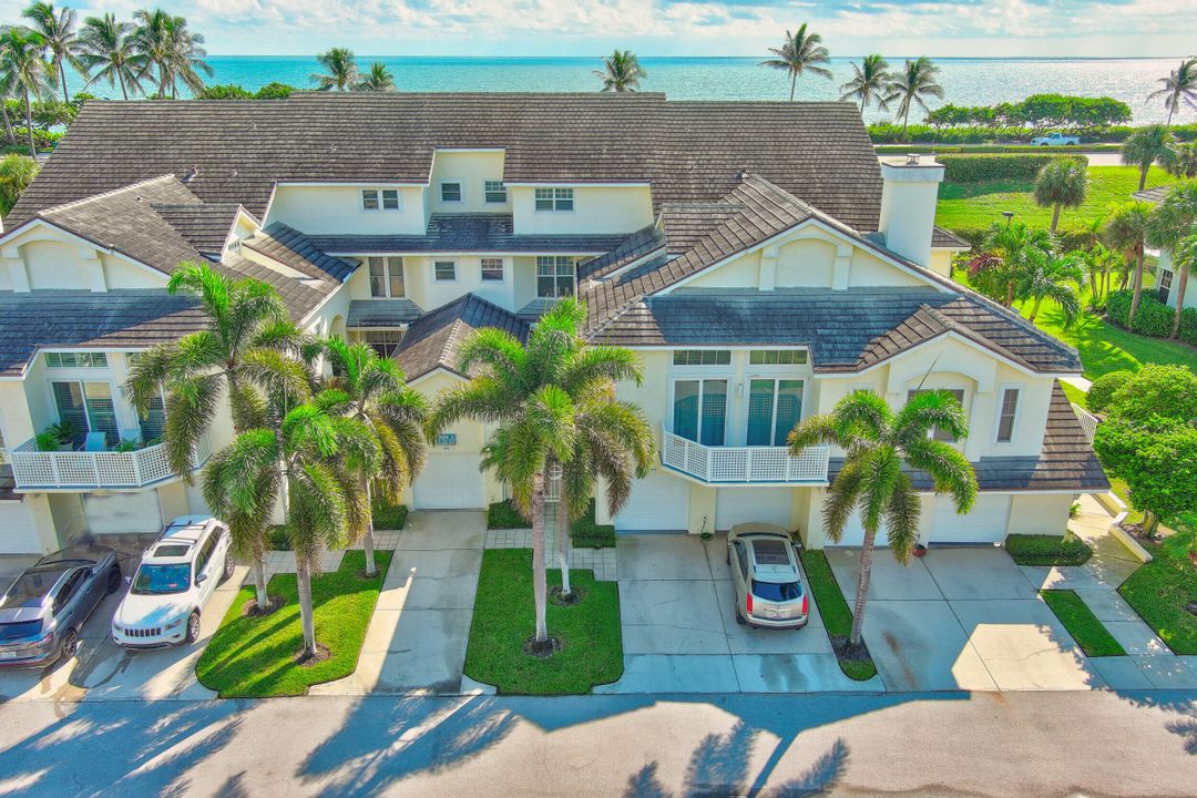 Active With Contract: $8,000 (2 beds, 2 baths, 1624 Square Feet)