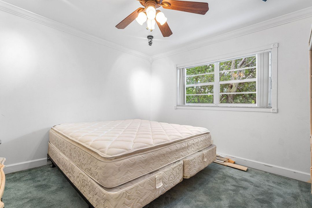 For Sale: $345,000 (2 beds, 2 baths, 1000 Square Feet)