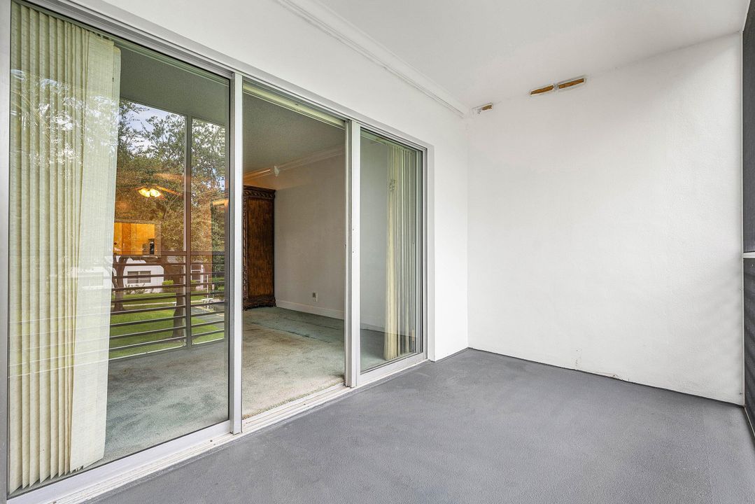 For Sale: $345,000 (2 beds, 2 baths, 1000 Square Feet)