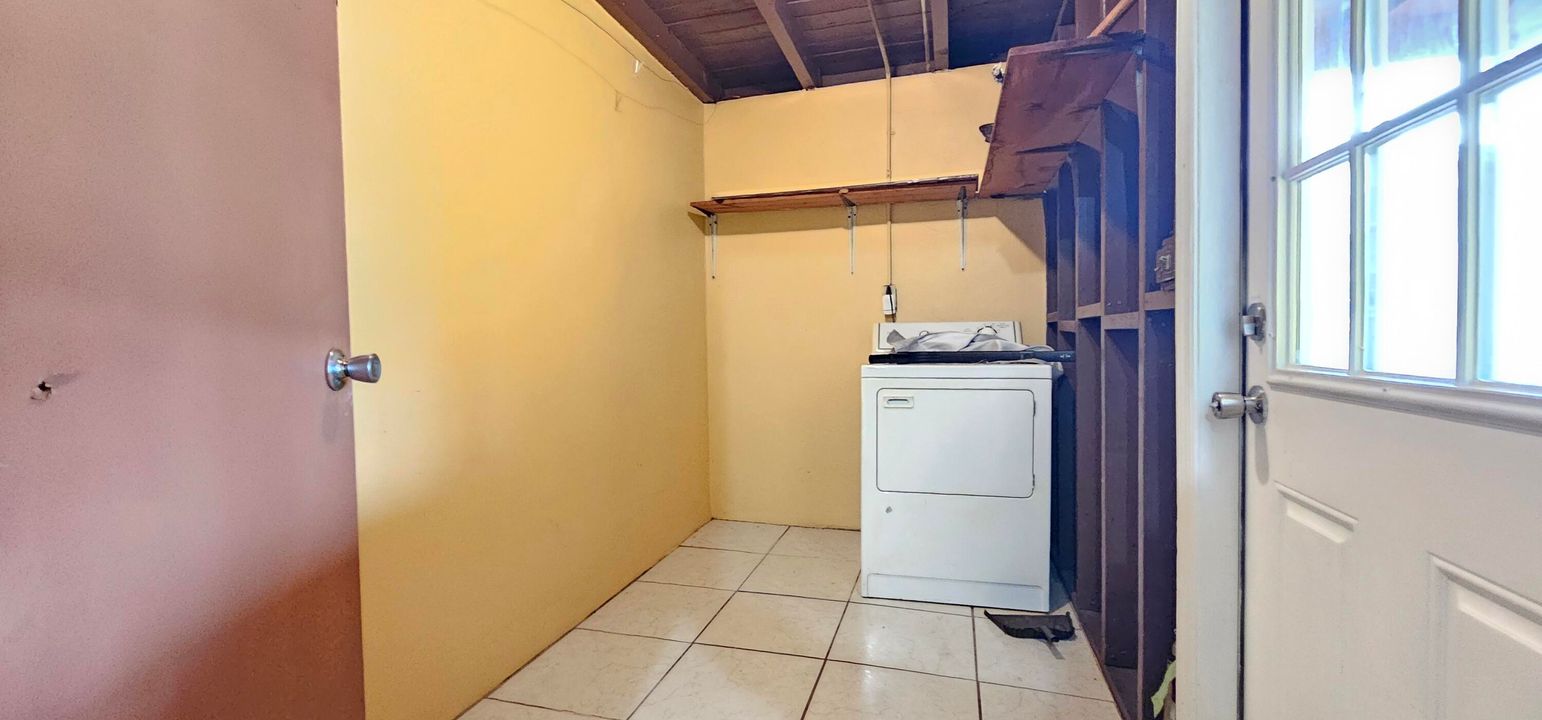 For Sale: $309,000 (3 beds, 2 baths, 1488 Square Feet)