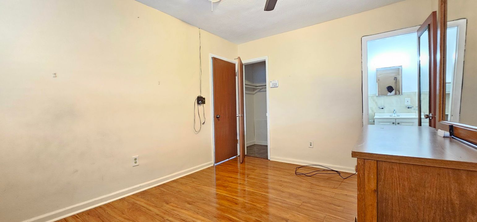 For Sale: $309,000 (3 beds, 2 baths, 1488 Square Feet)