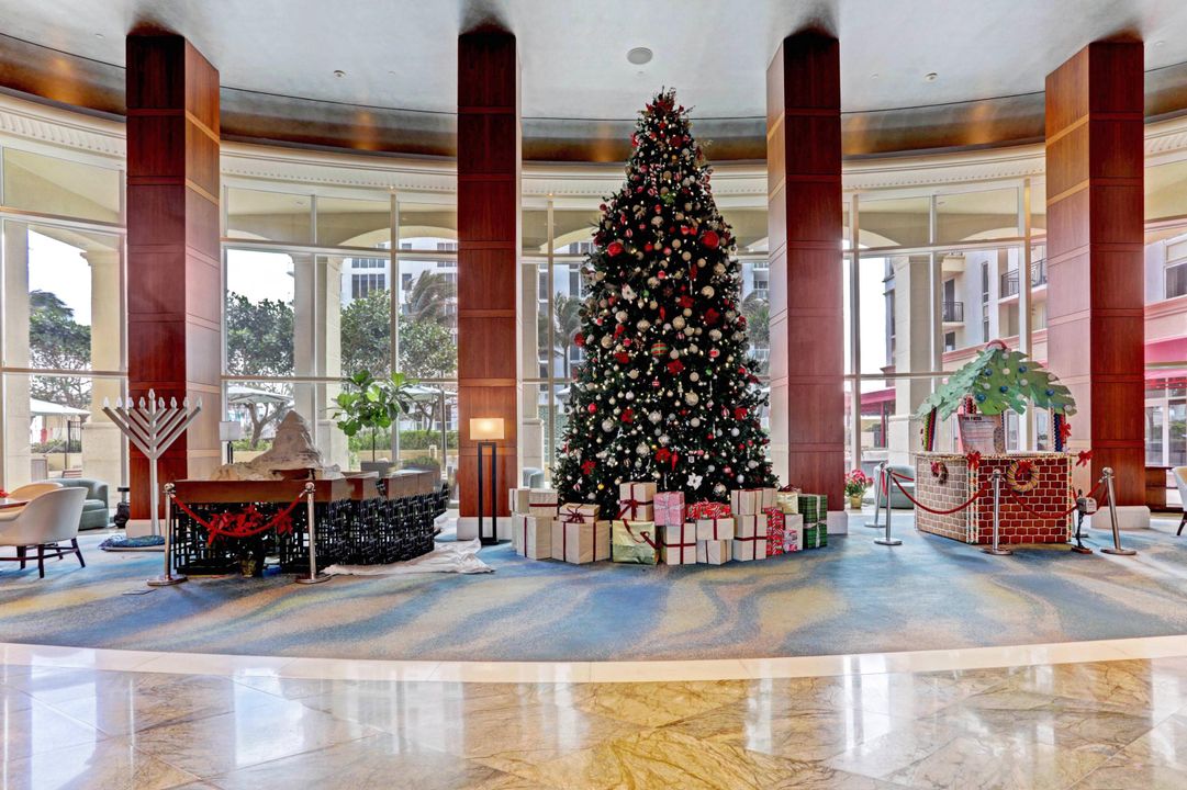 For Sale: $589,900 (1 beds, 1 baths, 726 Square Feet)