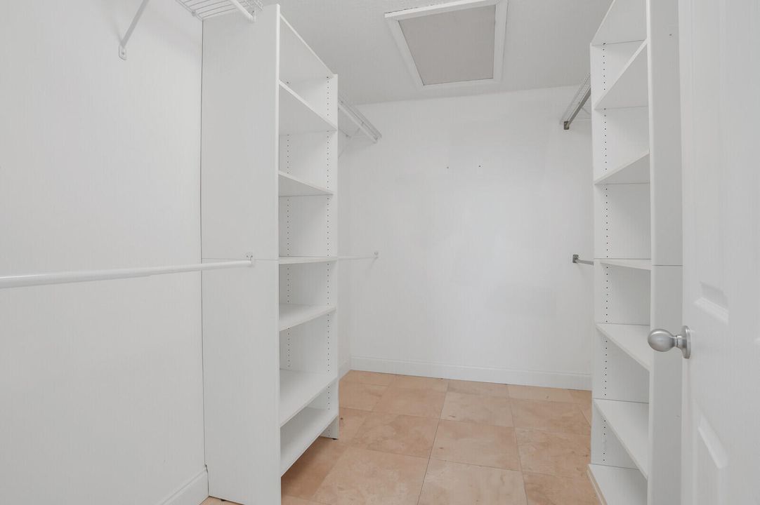 For Rent: $5,200 (2 beds, 2 baths, 1624 Square Feet)