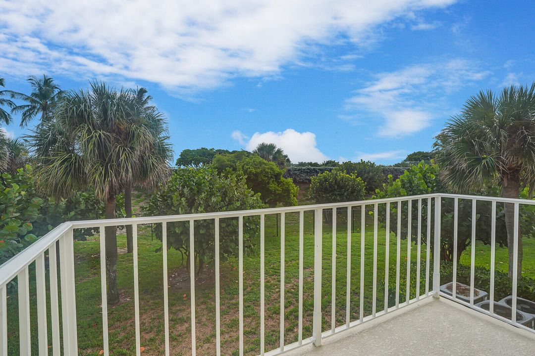 For Rent: $5,200 (2 beds, 2 baths, 1624 Square Feet)