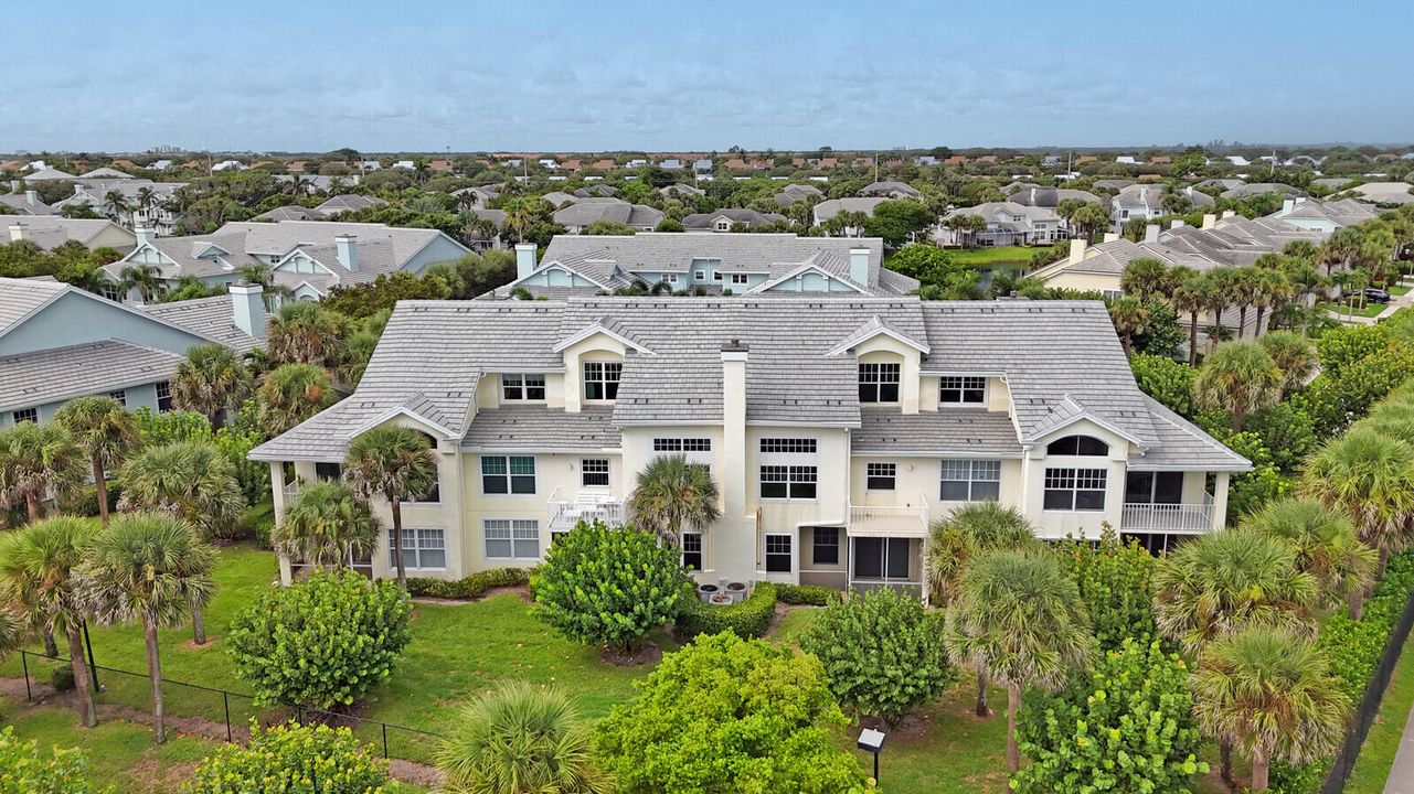 For Rent: $5,200 (2 beds, 2 baths, 1624 Square Feet)